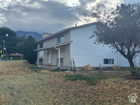 Photo 2 for 992 E Sunburn Ln