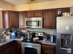 Photo 5 for 992 E Sunburn Ln