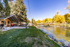 Photo 5 for 2887 S Cottonwood Dr