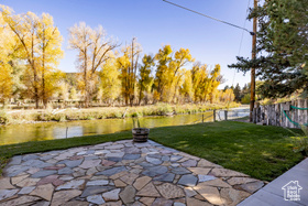Photo 2 for 2887 S Cottonwood Dr