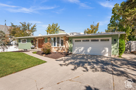 Photo 3 for 8597 S Mount Majestic Rd