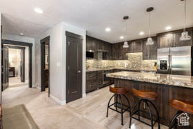 Photo 5 for 1700 Three Kings Dr #157