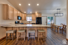 Photo 4 for 2468 E San Jose Rd