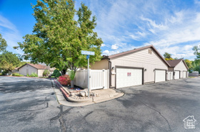 Photo 3 for 621 Coachman Way
