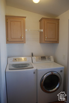 Photo 6 for 1183 W Parkway Ln