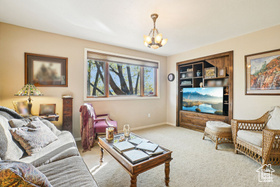 Photo 4 for 2341 S Spring Hollow Rd