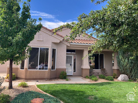 Photo 2 for 4438 S Broadmoor Dr