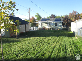 Photo 5 for 1223 E Oak St
