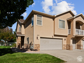 Photo 4 for 6878 W Bamburgh Way