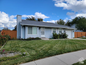 Photo 2 for 6149 S Trowbridge Way
