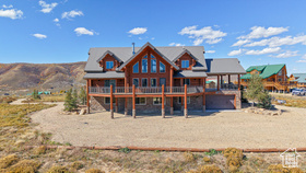 Photo 1 for 30 Aspen Dr