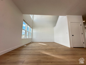 Photo 3 for 6719 S Vaughn Ln #10