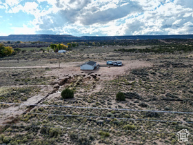 Photo 3 for 5104 W 5550 North