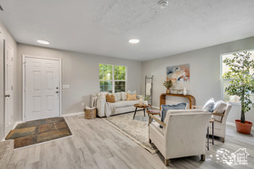 Photo 3 for 2830 S Keltic Ct