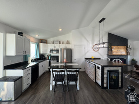 Photo 6 for 2066 E Easter Dr