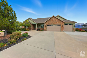 Photo 3 for 9121 S Hidden Peak Dr
