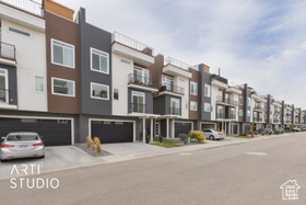 Photo 2 for 3527 S Lydia Ann Ln #6