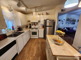 Photo 5 for 1284 W Canary St #221
