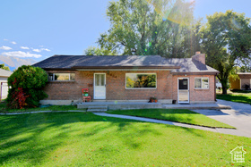 Photo 1 for 834 E Center St