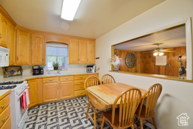 Photo 5 for 834 E Center St