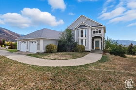 Photo 4 for 2887 N Viewcrest Cir