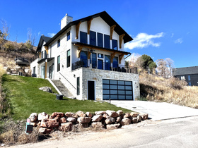 Photo 5 for 649 N Lochwood Dr #84