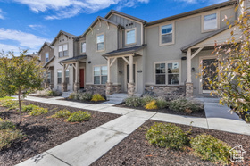 Photo 2 for 1045 W Wasatch Spring Rd
