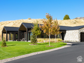 Photo 1 for 1647 E Quail Canyon Dr