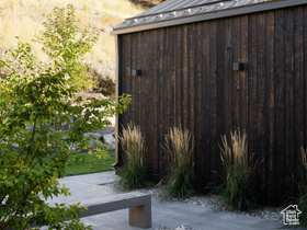 Photo 5 for 1647 E Quail Canyon Dr