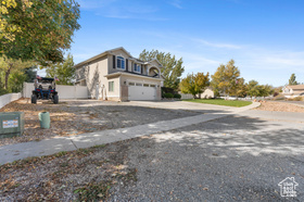Photo 4 for 374 S Davenport Dr