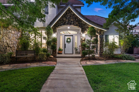 Photo 2 for 1854 N Serenity Dr