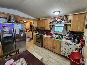 Photo 3 for 1133 W Sierra Vista St #206