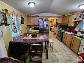 Photo 4 for 1133 W Sierra Vista St #206