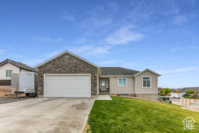 Photo 4 for 216 E 1500 North