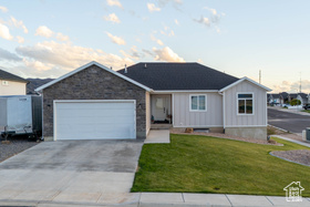 Photo 3 for 216 E 1500 North