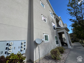Photo 5 for 11776 S Grandville Ave  #112