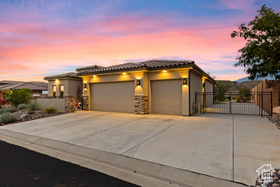 Photo 4 for 2860 W Cliffhanger Dr