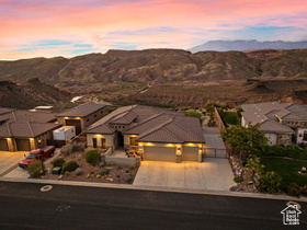 Photo 2 for 2860 W Cliffhanger Dr