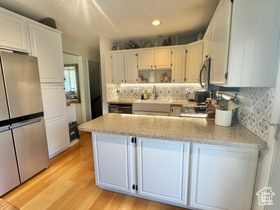 Photo 3 for 9061 S Newcastle Cir