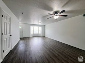 Photo 3 for 1828 W Cobblestone