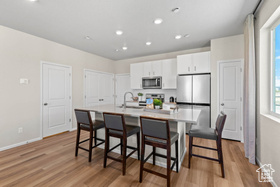 Photo 6 for 100 N Riverside Dr #114