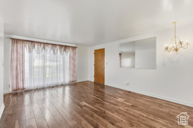 Photo 5 for 1156 E Serpentine Way