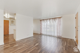 Photo 6 for 1156 E Serpentine Way
