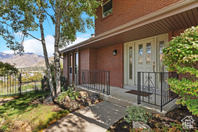 Photo 2 for 9447 S Grandview Cir