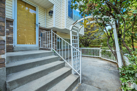 Photo 3 for 478 E Meadow Hill Dr