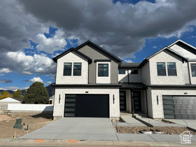 Photo 1 for 276 E Vaughn Ln #16
