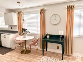 Photo 3 for 2220 E Murray Holladay Rd #160