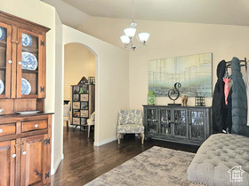 Photo 5 for 230 N Nelson Ave