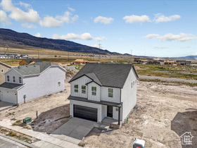 Photo 4 for 2372 E Woodbury Ln