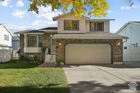 Photo 2 for 330 W Meadowbrook Dr